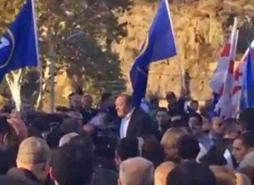 “ქართული ოცნების”  შტაბის ხელმძღვანელი – ზესტაფონში 600 ხარაგაულელი მხარდამჭერი ჩავიყვანეთ
