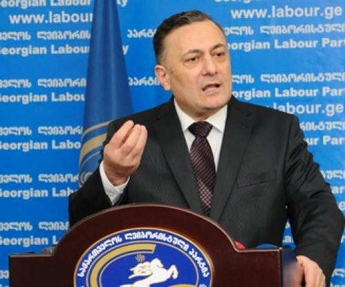 შალვა ნათელაშვილი 17 დეპუტატისთვის უფლებამოსილების შეჩერებას ითხოვს