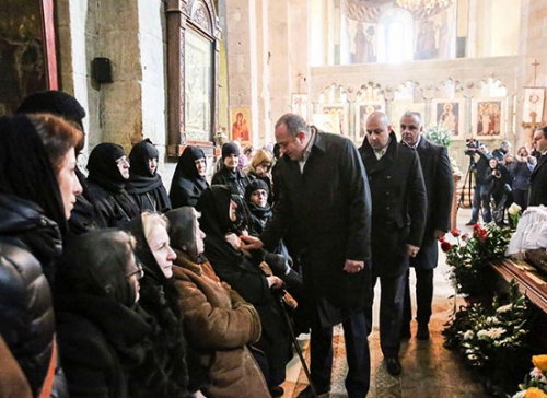 საქართველოს პრეზიდენტმა მამა ილია კარტოზიას ხსოვნას პატივი მიაგო