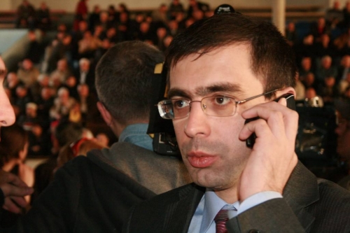 კახა კუკავა პრემიერთან შეჭრას ცდილობს