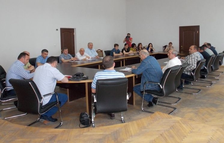 ხონის  საკრებულომ კომისიის თავმჯდომარეს დეპუტატის უფლებამოსილება ვადაზე ადრე შეუწყვიტა