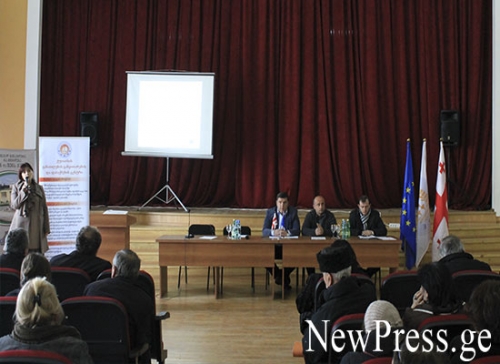 ქუთაისის მერმა მოსახლეობას 2015 წლის ბიუჯეტის პროექტი გააცნო