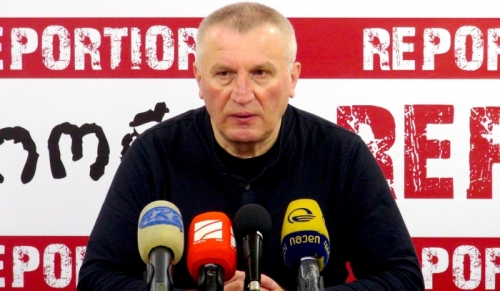 დემურ გიორხელიძე მთავრობის  ეკონომიკურ პოლიტიკას აკრიტიკებს