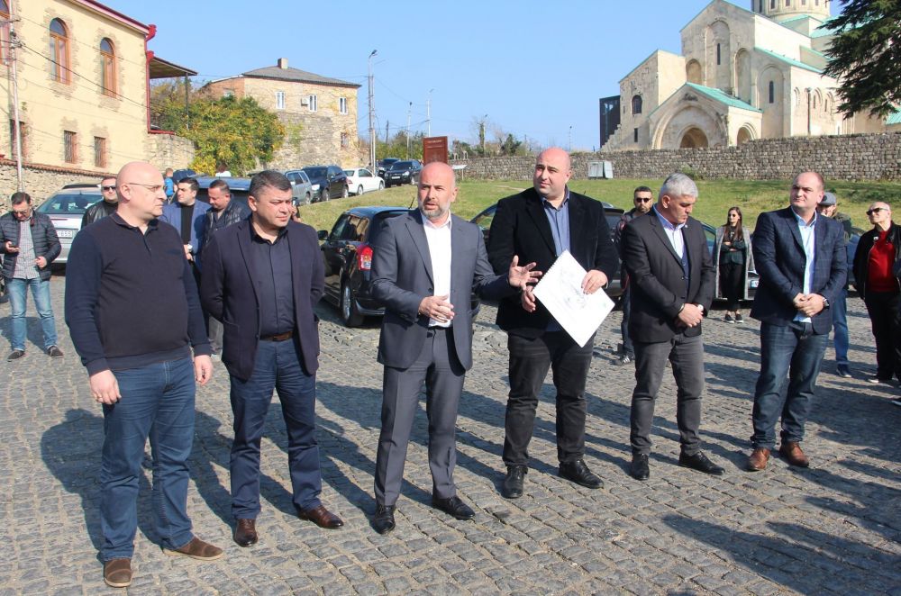 სამთავრობო პროგრამის  ფარგლებში მოსახლეობასთან შეხვედრები მიმდინარეობს