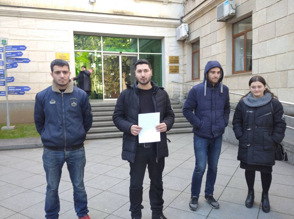 ქუთაისში სტუდენტები  სატრანსპორტო მომსახურებაზე  შეღავათებს ითხოვენ