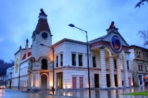 ქუთაისის ოპერაში ვედმედევას დირექტორის პოზიციაზე აღდგენას არ ადასტურებენ