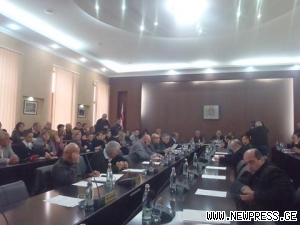 ქუთაისის საკრებულოში დაწყებული დავა სასამართლოში ინაცვლებს