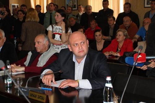 ქუთაისის საკრებულოს დეპუტატი დაკითხვაზე დაიბარეს
