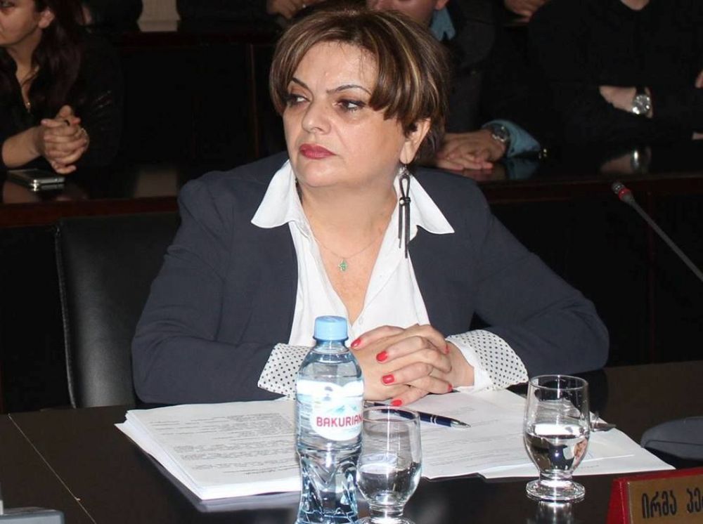 ირმა პეტრიაშვილი ბაღის გამგეების გათავისუფლების ფაქტს აფასებს