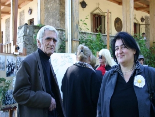 ოთარ ქანდარიას ნამუშევრების გამოფენა ქუთაისში