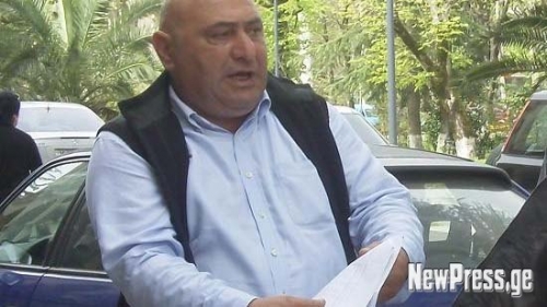 ქუთაისის მერიის მაღალჩინოსნებს პრემიების უკან დაბრუნებით ემუქრებიან