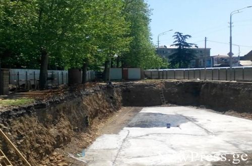 ქაოტური მშენებლობები არქიტექტორის გარეშე დარჩენილ ქალაქში