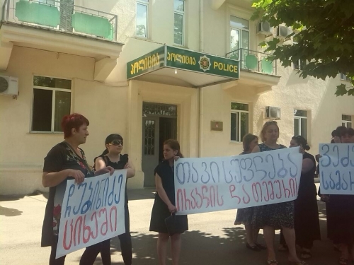 იმერეთის სამხარეო პოლიციის შეფს ფაქტების გაყალბებაში ადანაშაულებენ