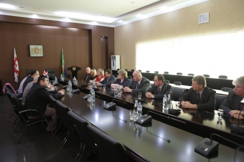 იმერეთის სამხარეო ადმინისტრაციამ ლატვიის დელეგაციას უმასპინძლა