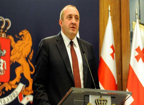 პრეზიდენტმა 226 პატიმარი შეიწყალა