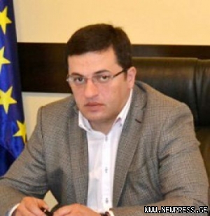 სემეკის თავმჯდომარე ორ საათზე მეტია დაკითხვაზე იმყოფება