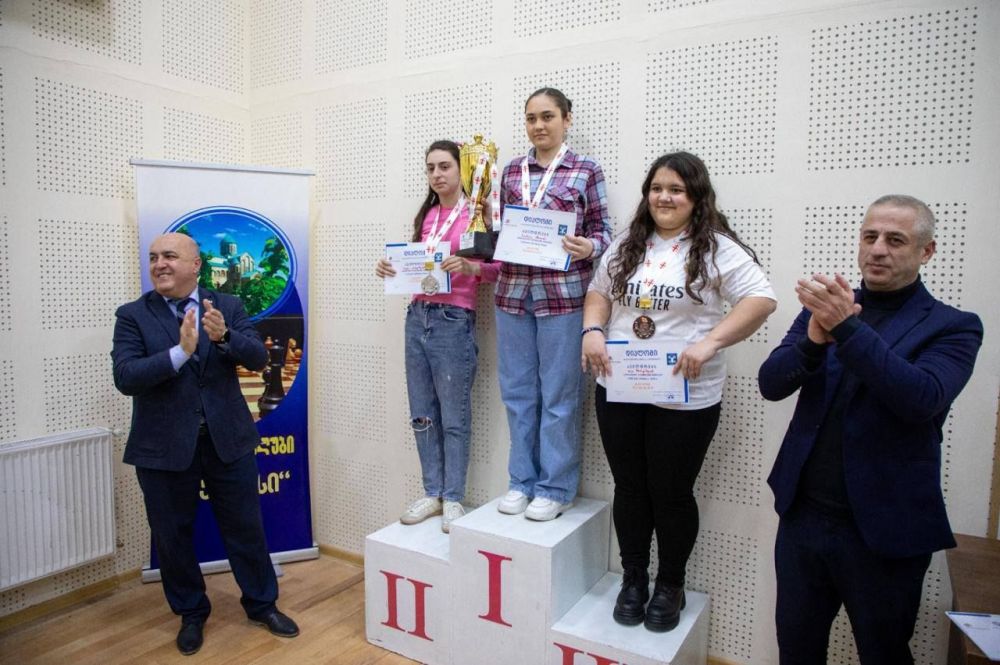 ქუთაისმა გოგონათა და ჭაბუკთა შორის ჭადრაკში საქართველოს ჩემპიონატს უმასპინძლა