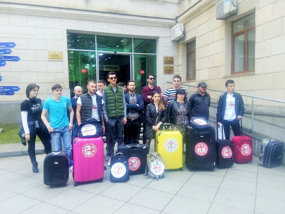 “დარჩი სახლში”- ქუთაისში ახალგაზრდების აქცია გაიმართა