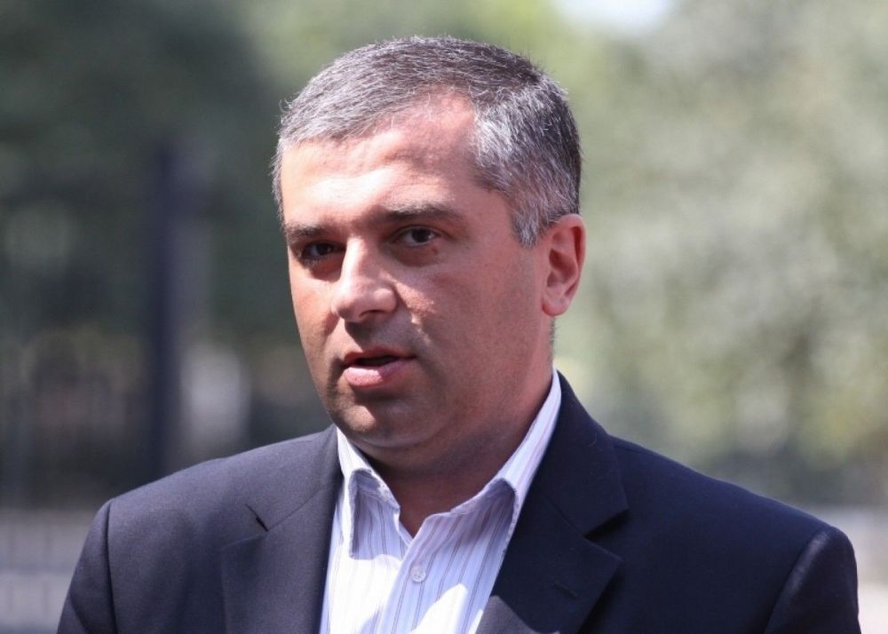 “დევნილის ყოველთვიური შემწეობა 60 ლარი უნდა გახდეს”-დავით ბაქრაძე