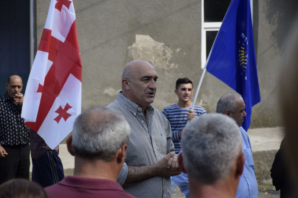 ნიკოლოზ თოფურიძე: “21 ოქტომბერს ხელისუფლებას ნდობა უნდა გამოუცხადოთ”   [R]