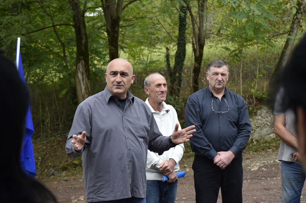 ნიკოლოზ თოფურიძე მშობლიური სოფელ ლაშის მოსახლეობას შეხვდა [R]