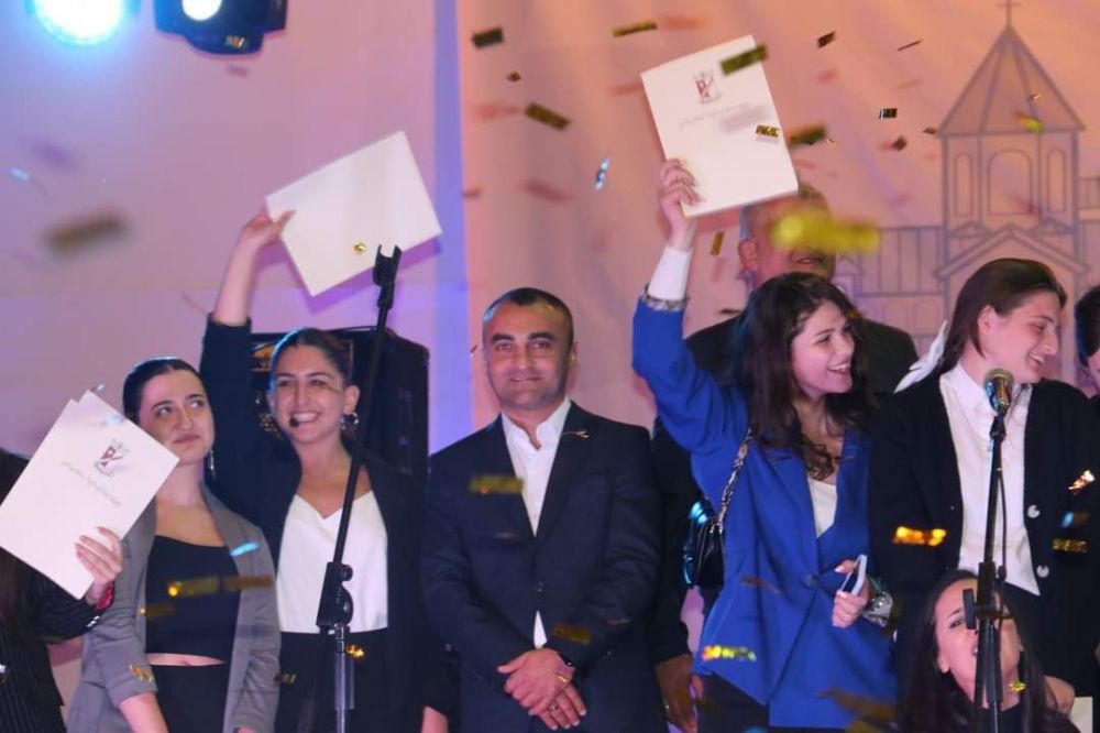 გარდაბნის მუნიციპალიტეტისგან ოქროსა და ვერცხლის მედალოსნებმა ფულადი ჯილდო მიიღეს