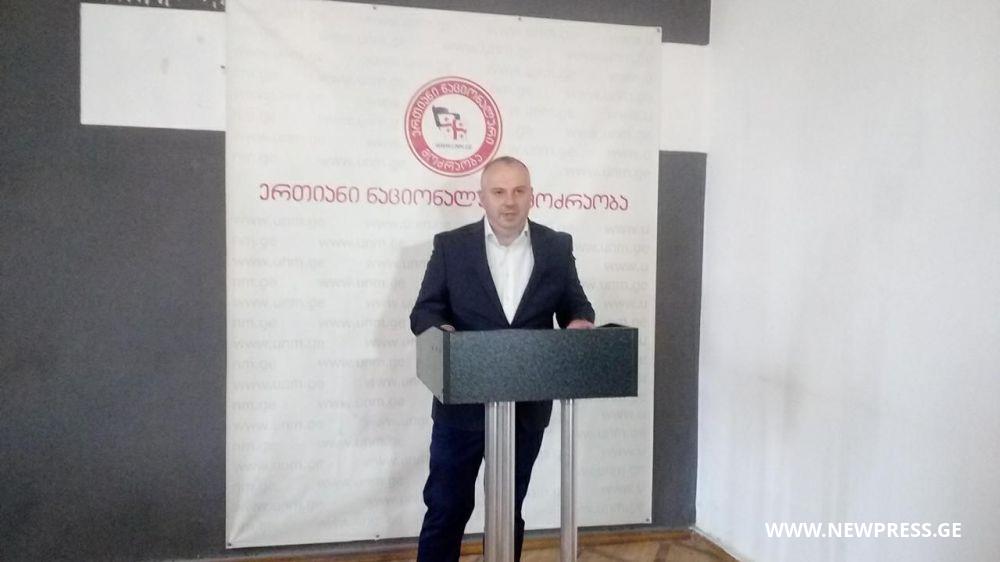 ჯიხურები ჭავჭავაძის გამზირზე – გოჩა თევდორაძის “მადლის” დაბრუნება ქუთაისში