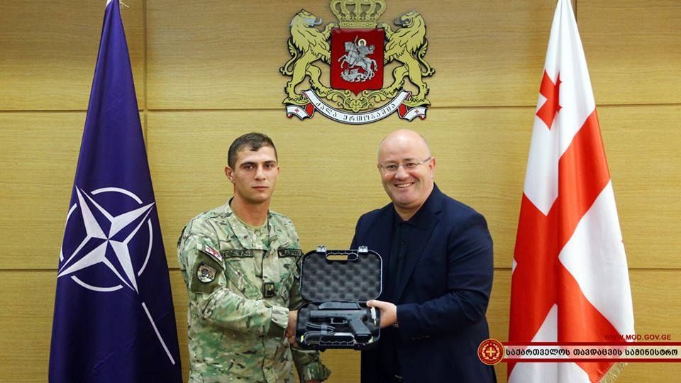 გოგა გოგლიჩაძე, რომელმაც მდინარე რიონში მამაკაცი დახრჩობას გადაარჩინა, დააჯილდოვეს