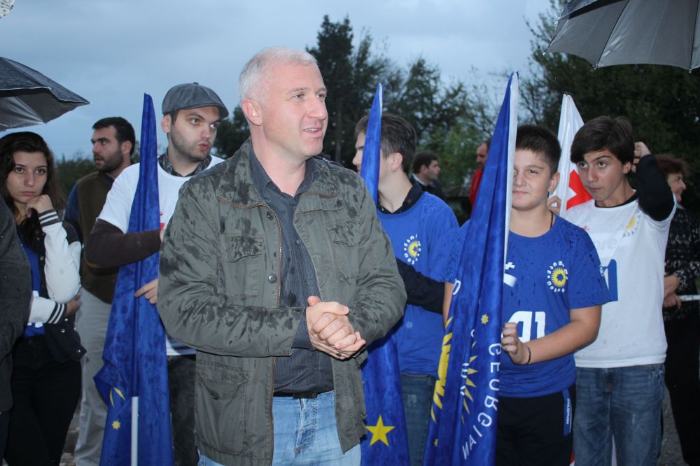 ლადო ჯურხაძე ამომრჩეველთან შეხვედრებს განაგრძობს [R]