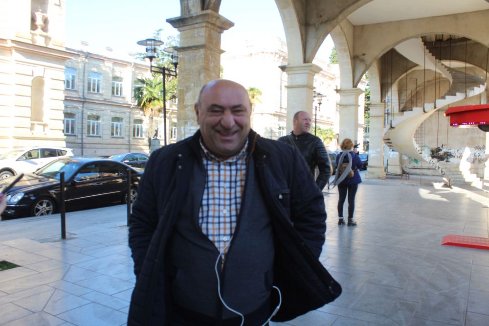 “როდემდე ვუცქიროთ მიტოვებულ  და ამორტიზებულ შენობებს ქუთაისში?!”