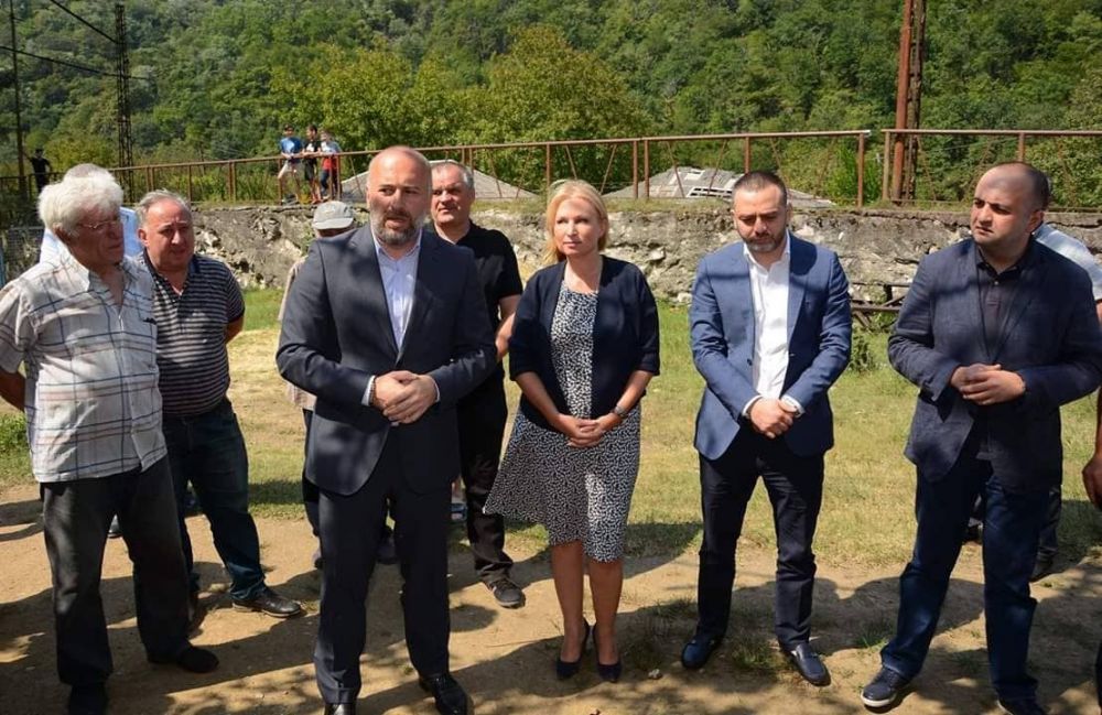 ეკონომიკის მინისტრი ზესტაფონისა და თერჯოლის მოსახლეობას შეხვდა