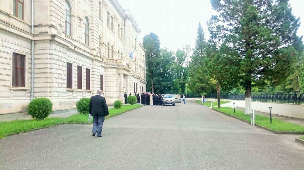 მეუფე კალისტრატეს წინააღმდეგ დავა უზენაეს სასამართლოში გაგრძელდება