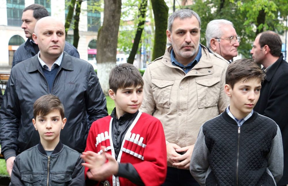 “გმირების სისხლის ფასად თაობებს ვზრდით დამოუკიდებელ საქართველოში”