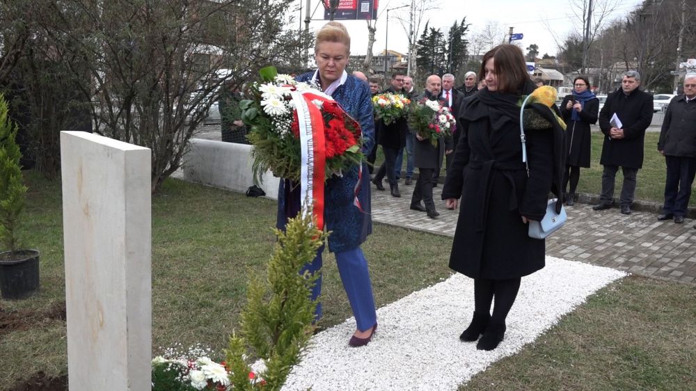 ქუთაისში პოლონეთის პირველი პრეზიდენტის ვლადისლავ რაჩკევიჩის სახელობის სკვერი გაიხსნა