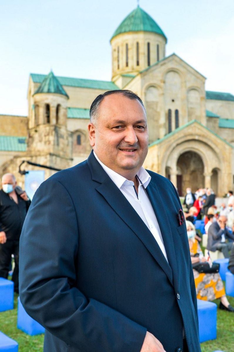 იოსებ ხახალეიშვილი –  ნინო ბურჯანაძის გამოჩენამ გარკვეულად გაუსვა ხაზი იმ ფიქრს, რაც “ნაციონალურ მოძრაობას” აქვს ჩვენი ქვეყნისთვის