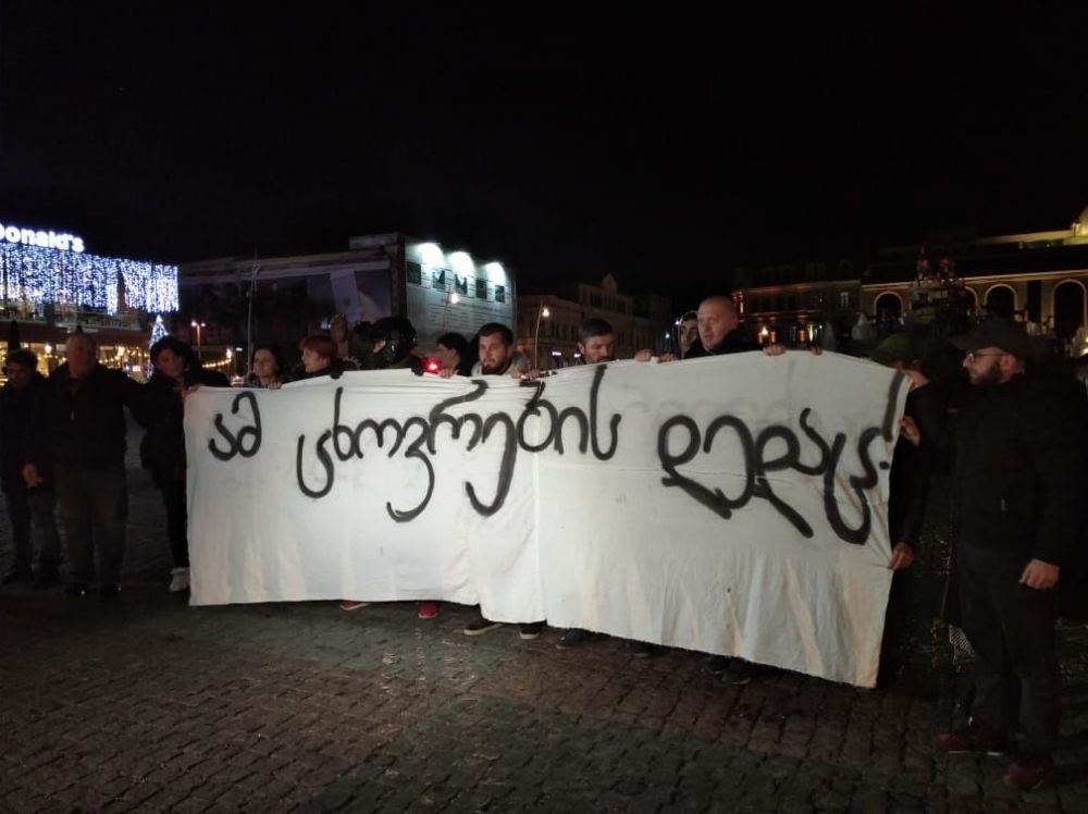 “ამ ცხოვრების დედაც”- ქუთაისში 15 წლის მოზარდის დაღუპვის ფაქტს ეხმიანებიან