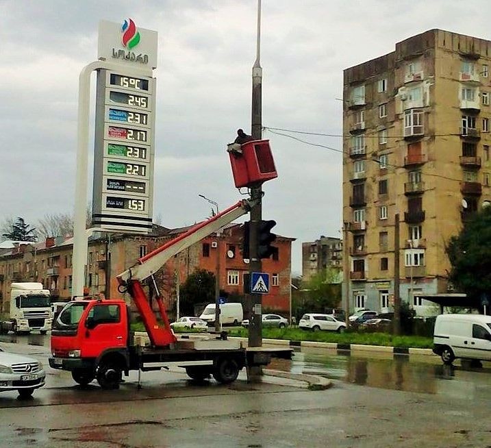 “თუ შუქნიშნები ითიშება, ეს ელექტროენერგიის შეზღუდვითაა გამოწვეული”