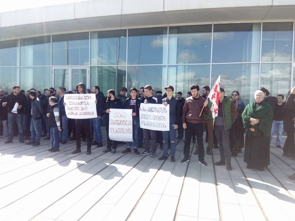 “არა ქართველი ხალხის ეროვნულ და რელიგიურ დისკრიმინაციას!”- აქცია ქუთაისში  [VIDEO]