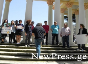 “ჩვენი ცხოვრება რაღაცად ღირს” – აქცია ქუთაისში მშრომელთა უფლებების დასაცავად