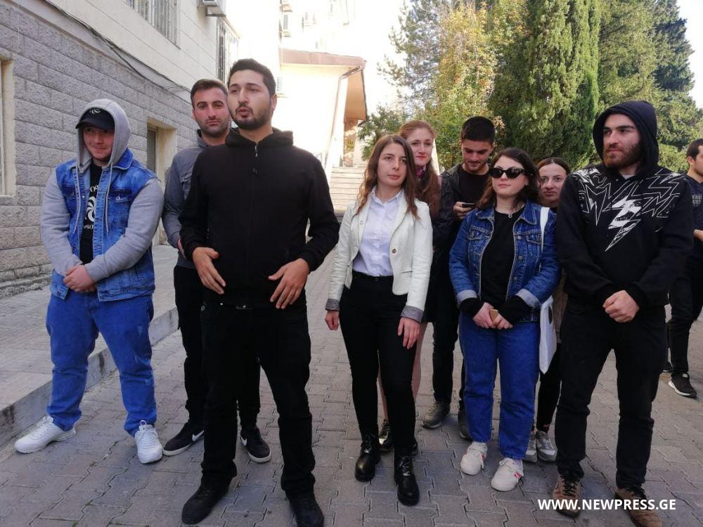“პროტესტი  გაგრძელდება, ვიდრე კონსტიტუციაში ცვლილებები არ შევა”