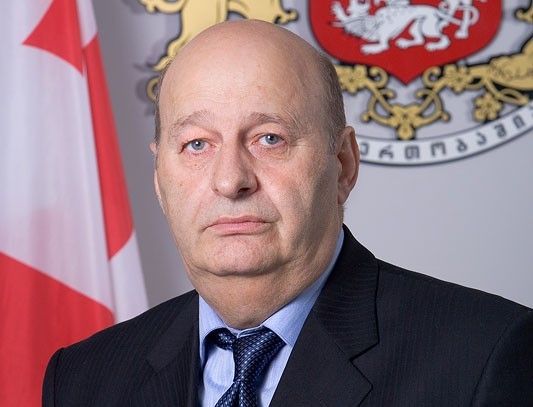როლანდ ახალაიას დეპუტატის უფლებამოსილება  ვადაზე ადრე შეუწყდება