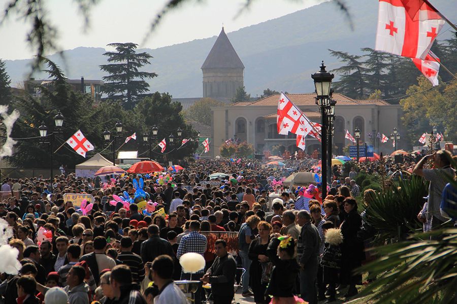 დღეს მართმადიდებელი ეკლესია სვეტიცხოვლობას აღნიშნავს