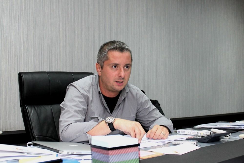“ჩვენ  ვართ კონკრეტული იდეოლოგიის მომსახურე მხარე”