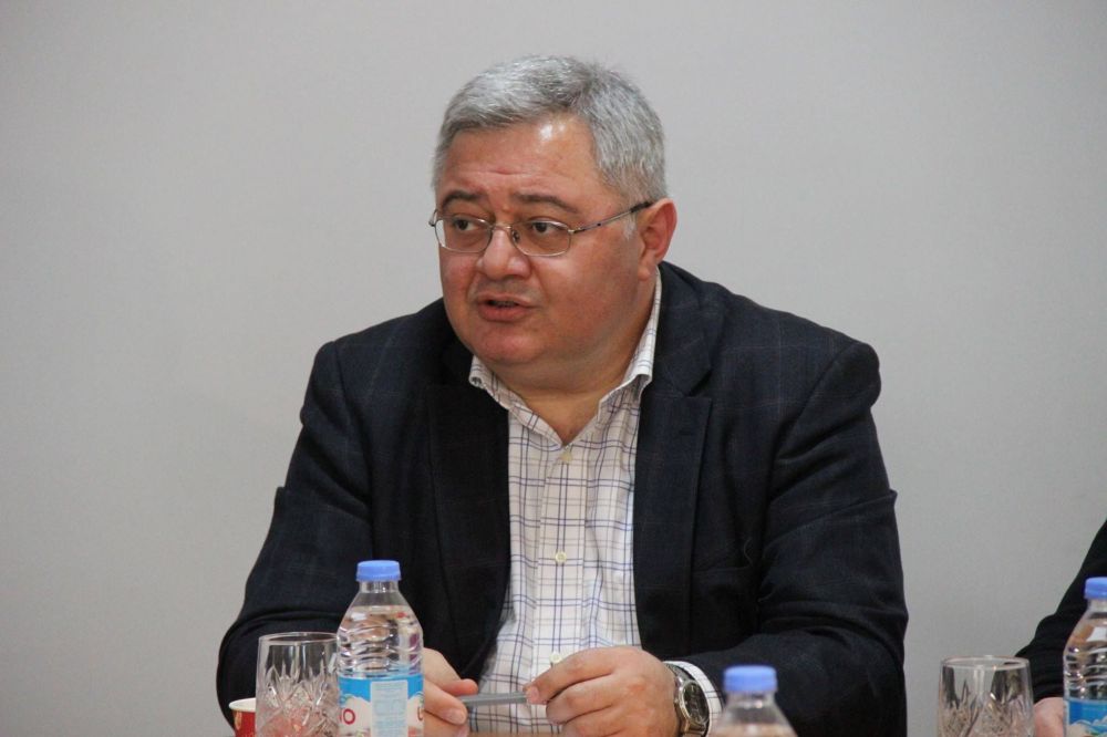 “ერთნაირად დამაზარალებელი იქნება,  როგორც „ოცნების“, ისე სააკაშვილის ერთგული პრეზიდენტი”