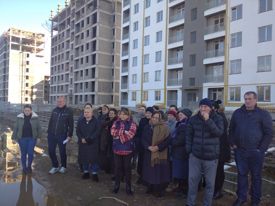 წყალტუბოში მცხოვრები დევნილები ბინით დაუყოვნებლივ დაკმაყოფილებას ითხოვენ