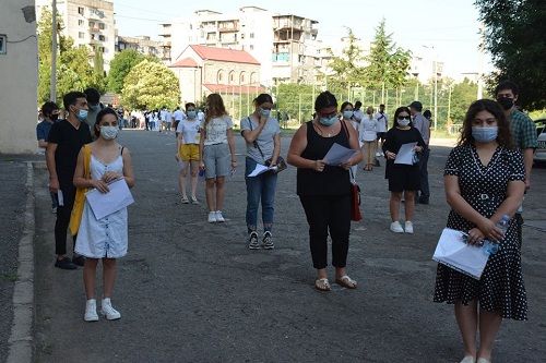 20-მდე აბიტურიენტი კოვიდინფექციის გამო გამოცდაზე ვერ გავიდა