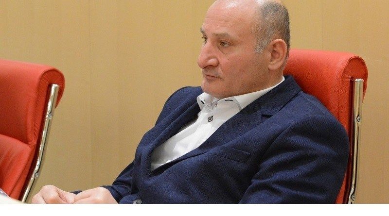 “ხუთი ახალგაზრდა დაიჭირეს, რადგან 20-20 ლარი კანონიერი ქურდის დედას შეუგროვეს”