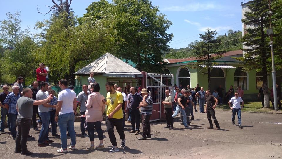 ტყიბულში ათასამდე მეშახტე სამუშაო პროცესზე უარს აცხადებს