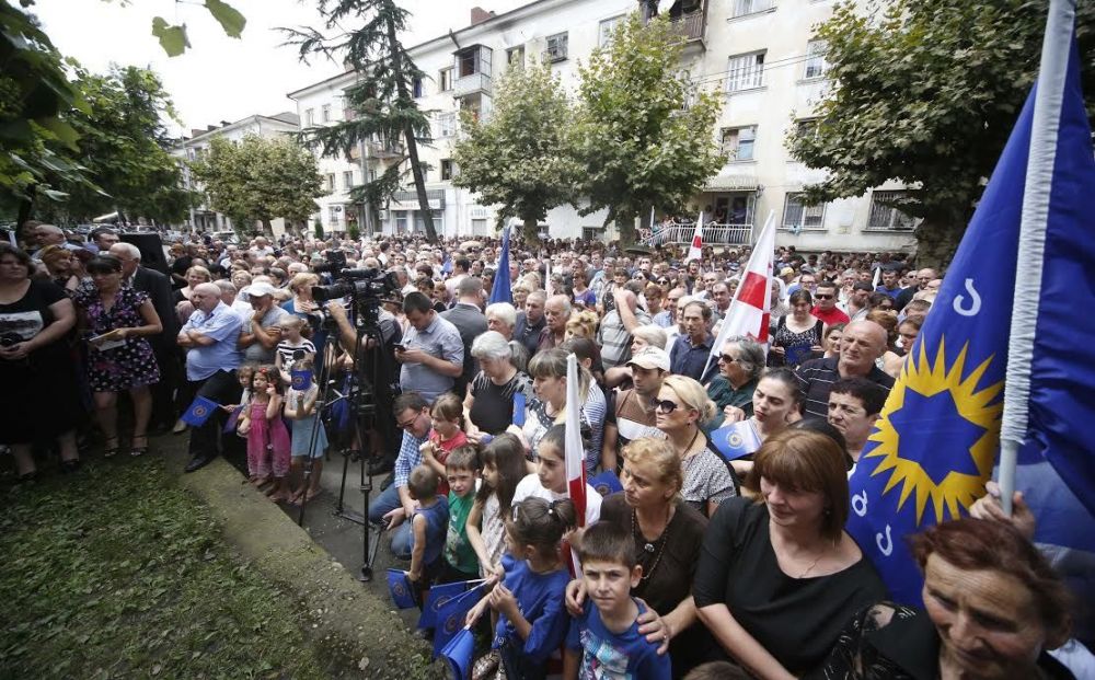 გიორგი კვირიკაშვილმა სამტრედიის მოსახლეობას მაჟორიტარი დეპუტატობის კანდიდატი გია მიქელაძე წარუდგინა