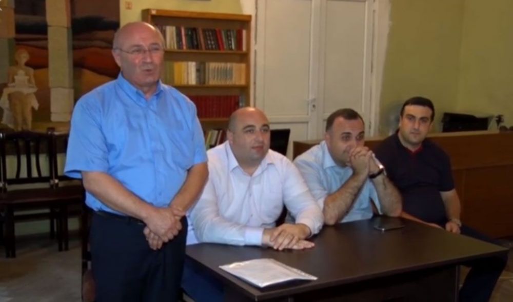 ქუთაისის საჯარო ბიბლიოთეკას  გია ქობალიანი უხელმძღვანელებს